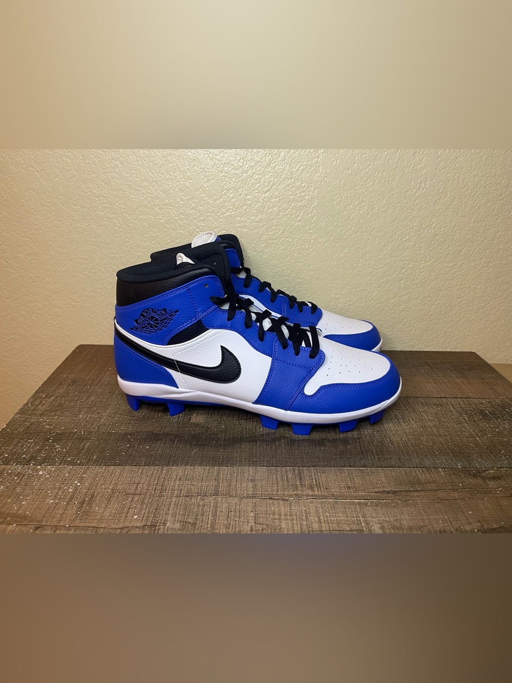Air Jordan 1 Retro MCS “Game Royal”
- Size 13 Men.